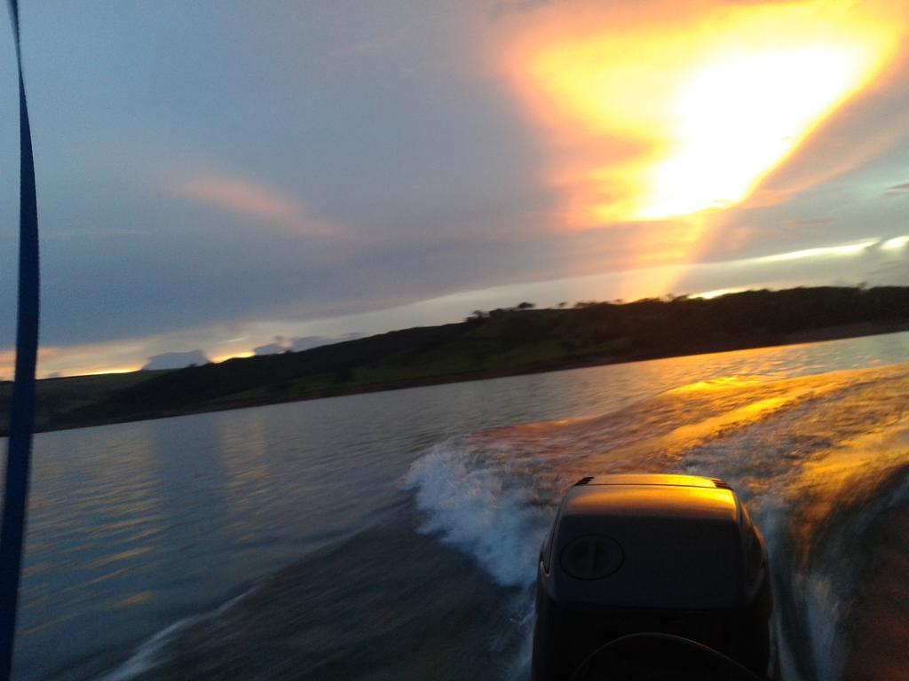 Recanto Vita Et Pax - Hospedagem E Passeio Nautico Sao Jose da Barra Bagian luar foto